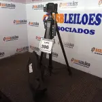 LOTE 396 - 01 TRIPÉ P/CÂMERA FOTOGRÁFICA MARCA TOMATE MODELO MTG-3016. (NO ESTADO) ATENÇÃO! FAZER A VISITAÇÃO ANTES DE ARREMATAR, NÃO SABEMOS SE FUNCIONA. LEILÃO NÃO TEM GARANTIA E NEM DEVOLUÇÃO, SUJEITO A POSSÍVEIS AVARIAS VISÍVEIS/OCULTAS E/OU AUSÊNCIA DE COMPONENTES.