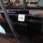 LOTE 226 - 08 MONITORES LCD MARCAS E MODELOS DIVERSOS. (NO ESTADO) ATENÇÃO! FAZER A VISITAÇÃO ANTES DE ARREMATAR, NÃO SABEMOS SE FUNCIONA. LEILÃO NÃO TEM GARANTIA E NEM DEVOLUÇÃO, SUJEITO A POSSÍVEIS AVARIAS VISÍVEIS/OCULTAS E/OU AUSÊNCIA DE COMPONENTES.