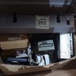 LOTE 203 -  01 LOTE COM ELETRÔNICOS DIVERSOS. (NO ESTADO) ATENÇÃO! FAZER A VISITAÇÃO ANTES DE ARREMATAR, NÃO SABEMOS SE FUNCIONA. LEILÃO NÃO TEM GARANTIA E NEM DEVOLUÇÃO, SUJEITO A POSSÍVEIS AVARIAS VISÍVEIS/OCULTAS E/OU AUSÊNCIA DE COMPONENTES.