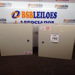 LOTE 192 - 02 QUADROS ELÉTRICOS. (NO ESTADO) ATENÇÃO! FAZER A VISITAÇÃO ANTES DE ARREMATAR, NÃO SABEMOS SE FUNCIONA. LEILÃO NÃO TEM GARANTIA E NEM DEVOLUÇÃO, SUJEITO A POSSÍVEIS AVARIAS VISÍVEIS/OCULTAS E/OU AUSÊNCIA DE COMPONENTES.