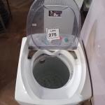 LOTE 275 - 01 MÁQUINA DE LAVAR ROUPAS ELECTROLUX 6KG 220VOLTS. (NO ESTADO) ATENÇÃO! FAZER A VISITAÇÃO ANTES DE ARREMATAR, NÃO SABEMOS SE FUNCIONA. LEILÃO NÃO TEM GARANTIA E NEM DEVOLUÇÃO, SUJEITO A POSSÍVEIS AVARIAS VISÍVEIS/OCULTAS E/OU AUSÊNCIA DE COMPONENTES.