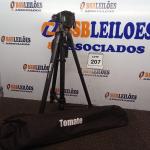 LOTE 207 - 01 TRIPÉ PARA CÂMERA TOMATE MTG-3016. (NO ESTADO) ATENÇÃO! FAZER A VISITAÇÃO ANTES DE ARREMATAR, NÃO SABEMOS SE FUNCIONA. LEILÃO NÃO TEM GARANTIA E NEM DEVOLUÇÃO, SUJEITO A POSSÍVEIS AVARIAS VISÍVEIS/OCULTAS E/OU AUSÊNCIA DE COMPONENTES.