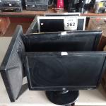 LOTE 262 - 06 MONITORES LCD MARCAS E MODELOS DIVERSOS. (NO ESTADO) ATENÇÃO! FAZER A VISITAÇÃO ANTES DE ARREMATAR, NÃO SABEMOS SE FUNCIONA. LEILÃO NÃO TEM GARANTIA E NEM DEVOLUÇÃO, SUJEITO A POSSÍVEIS AVARIAS VISÍVEIS/OCULTAS E/OU AUSÊNCIA DE COMPONENTES.