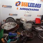 LOTE 114 - 01 LOTE COM UTENSÍLIOS DIVERSOS PARA COZINHA. (NO ESTADO) ATENÇÃO! FAZER A VISITAÇÃO ANTES DE ARREMATAR, NÃO SABEMOS SE FUNCIONA. LEILÃO NÃO TEM GARANTIA E NEM DEVOLUÇÃO, SUJEITO A POSSÍVEIS AVARIAS VISÍVEIS/OCULTAS E/OU AUSÊNCIA DE COMPONENTES.