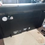 LOTE 353 -  01 MONITOR LG 42”. (NO ESTADO) ATENÇÃO! FAZER A VISITAÇÃO ANTES DE ARREMATAR, NÃO SABEMOS SE FUNCIONA. LEILÃO NÃO TEM GARANTIA E NEM DEVOLUÇÃO, SUJEITO A POSSÍVEIS AVARIAS VISÍVEIS/OCULTAS E/OU AUSÊNCIA DE COMPONENTES.