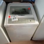 LOTE 374 -  01 MÁQUINA DE LAVAR ROUPAS BRASTEMP 5K. (NO ESTADO) ATENÇÃO! FAZER A VISITAÇÃO ANTES DE ARREMATAR, NÃO SABEMOS SE FUNCIONA. LEILÃO NÃO TEM GARANTIA E NEM DEVOLUÇÃO, SUJEITO A POSSÍVEIS AVARIAS VISÍVEIS/OCULTAS E/OU AUSÊNCIA DE COMPONENTES.