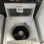 LOTE 374 -  01 MÁQUINA DE LAVAR ROUPAS BRASTEMP 5K. (NO ESTADO) ATENÇÃO! FAZER A VISITAÇÃO ANTES DE ARREMATAR, NÃO SABEMOS SE FUNCIONA. LEILÃO NÃO TEM GARANTIA E NEM DEVOLUÇÃO, SUJEITO A POSSÍVEIS AVARIAS VISÍVEIS/OCULTAS E/OU AUSÊNCIA DE COMPONENTES.