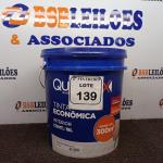 LOTE 139 - 01 GALÃO DE TINTA PARA INTERIOR QUALITEX 18L RENDE ATÉ 300M COR PEROLA. (NOVO) (NO ESTADO) ATENÇÃO! FAZER A VISITAÇÃO ANTES DE ARREMATAR, NÃO SABEMOS SE FUNCIONA. LEILÃO NÃO TEM GARANTIA E NEM DEVOLUÇÃO, SUJEITO A POSSÍVEIS AVARIAS VISÍVEIS/OCULTAS E/OU AUSÊNCIA DE COMPONENTES.