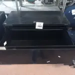 LOTE 388 - 01 ARMÁRIO EM AÇO 3 GAVETAS. (NO ESTADO) ATENÇÃO! FAZER A VISITAÇÃO ANTES DE ARREMATAR, NÃO SABEMOS SE FUNCIONA. LEILÃO NÃO TEM GARANTIA E NEM DEVOLUÇÃO, SUJEITO A POSSÍVEIS AVARIAS VISÍVEIS/OCULTAS E/OU AUSÊNCIA DE COMPONENTES.