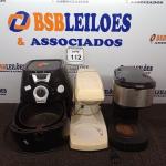 LOTE 112 - 01 BATEDEIRA, 01 CAFETEIRA E 01 AIR FRYER INCOMPLETOS. (NO ESTADO) ATENÇÃO! FAZER A VISITAÇÃO ANTES DE ARREMATAR, NÃO SABEMOS SE FUNCIONA. LEILÃO NÃO TEM GARANTIA E NEM DEVOLUÇÃO, SUJEITO A POSSÍVEIS AVARIAS VISÍVEIS/OCULTAS E/OU AUSÊNCIA DE COMPONENTES.