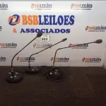 LOTE 203 - 03 MICROFONES COM BASE TSI. (NO ESTADO) ATENÇÃO! FAZER A VISITAÇÃO ANTES DE ARREMATAR, NÃO SABEMOS SE FUNCIONA. LEILÃO NÃO TEM GARANTIA E NEM DEVOLUÇÃO, SUJEITO A POSSÍVEIS AVARIAS VISÍVEIS/OCULTAS E/OU AUSÊNCIA DE COMPONENTES.