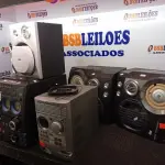 LOTE 179 - 02 APARELHOS DE SOM COMPLETOS MARCA PHILCO. (NO ESTADO) ATENÇÃO! FAZER A VISITAÇÃO ANTES DE ARREMATAR, NÃO SABEMOS SE FUNCIONA. LEILÃO NÃO TEM GARANTIA E NEM DEVOLUÇÃO, SUJEITO A POSSÍVEIS AVARIAS VISÍVEIS/OCULTAS E/OU AUSÊNCIA DE COMPONENTES.