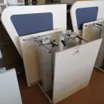 LOTE 443 - 02 MESAS COM REGULAGEM DE ALTURA MANUAL E 3 LATERAIS EM MADEIRA PRA BAIA. (NO ESTADO) ATENÇÃO! FAZER A VISITAÇÃO ANTES DE ARREMATAR, NÃO SABEMOS SE FUNCIONA. LEILÃO NÃO TEM GARANTIA E NEM DEVOLUÇÃO, SUJEITO A POSSÍVEIS AVARIAS VISÍVEIS/OCULTAS E/OU AUSÊNCIA DE COMPONENTES.