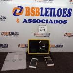 LOTE 431 - 01 TABLET POSITIVO E 02 CELULARES IPHONE COM AVARIA PARA RETIRADA DE PEÇAS. (NO ESTADO) ATENÇÃO! FAZER A VISITAÇÃO ANTES DE ARREMATAR, NÃO SABEMOS SE FUNCIONA. LEILÃO NÃO TEM GARANTIA E NEM DEVOLUÇÃO, SUJEITO A POSSÍVEIS AVARIAS VISÍVEIS/OCULTAS E/OU AUSÊNCIA DE COMPONENTES.