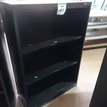 LOTE 483 -  01 ARMÁRIO EM AÇO COM 02 PRATELEIRAS. (NO ESTADO) ATENÇÃO! FAZER A VISITAÇÃO ANTES DE ARREMATAR, NÃO SABEMOS SE FUNCIONA. LEILÃO NÃO TEM GARANTIA E NEM DEVOLUÇÃO, SUJEITO A POSSÍVEIS AVARIAS VISÍVEIS/OCULTAS E/OU AUSÊNCIA DE COMPONENTES.