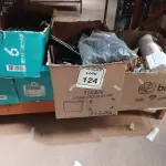 LOTE 124 - 01 LOTE COM TECLADOS E ELETRÔNICOS DIVERSOS. (NO ESTADO) ATENÇÃO! FAZER A VISITAÇÃO ANTES DE ARREMATAR, NÃO SABEMOS SE FUNCIONA. LEILÃO NÃO TEM GARANTIA E NEM DEVOLUÇÃO, SUJEITO A POSSÍVEIS AVARIAS VISÍVEIS/OCULTAS E/OU AUSÊNCIA DE COMPONENTES.