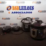 LOTE 096 - 02 PANELAS DE PRESSÃO, 01 OMELETEIRA E 01 MÁQUINA DE CUPCAKE COM AVARIAS.  (NO ESTADO) ATENÇÃO! FAZER A VISITAÇÃO ANTES DE ARREMATAR, NÃO SABEMOS SE FUNCIONA. LEILÃO NÃO TEM GARANTIA E NEM DEVOLUÇÃO, SUJEITO A POSSÍVEIS AVARIAS VISÍVEIS/OCULTAS E/OU AUSÊNCIA DE COMPONENTES.