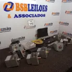 LOTE 112 - 01 CAIXA COM VÁRIOS MAGNÉTON MICRO-ONDAS. (NO ESTADO) ATENÇÃO! FAZER A VISITAÇÃO ANTES DE ARREMATAR, NÃO SABEMOS SE FUNCIONA. LEILÃO NÃO TEM GARANTIA E NEM DEVOLUÇÃO, SUJEITO A POSSÍVEIS AVARIAS VISÍVEIS/OCULTAS E/OU AUSÊNCIA DE COMPONENTES.