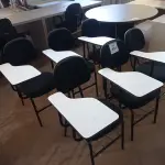 LOTE 451 - 06 CADEIRAS UNIVERSITÁRIAS. (NO ESTADO) ATENÇÃO! FAZER A VISITAÇÃO ANTES DE ARREMATAR, NÃO SABEMOS SE FUNCIONA. LEILÃO NÃO TEM GARANTIA E NEM DEVOLUÇÃO, SUJEITO A POSSÍVEIS AVARIAS VISÍVEIS/OCULTAS E/OU AUSÊNCIA DE COMPONENTES.