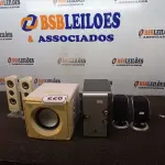 LOTE 228 - 01 LOTE COM CAIXAS SUBWOOFER E CAIXAS PEQUENAS PARA HOMER THEATER. (NO ESTADO) ATENÇÃO! FAZER A VISITAÇÃO ANTES DE ARREMATAR, NÃO SABEMOS SE FUNCIONA. LEILÃO NÃO TEM GARANTIA E NEM DEVOLUÇÃO, SUJEITO A POSSÍVEIS AVARIAS VISÍVEIS/OCULTAS E/OU AUSÊNCIA DE COMPONENTES.