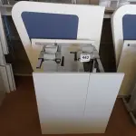 LOTE 442 - 02 MESAS COM REGULAGEM DE ALTURA MANUAL E 3 LATERAIS EM MADEIRA PRA BAIA. (NO ESTADO) ATENÇÃO! FAZER A VISITAÇÃO ANTES DE ARREMATAR, NÃO SABEMOS SE FUNCIONA. LEILÃO NÃO TEM GARANTIA E NEM DEVOLUÇÃO, SUJEITO A POSSÍVEIS AVARIAS VISÍVEIS/OCULTAS E/OU AUSÊNCIA DE COMPONENTES.
