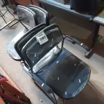 LOTE 090 - 04 CADEIRAS ESTOFADAS COM BASE DE FERRO. (NO ESTADO) ATENÇÃO! FAZER A VISITAÇÃO ANTES DE ARREMATAR, NÃO SABEMOS SE FUNCIONA. LEILÃO NÃO TEM GARANTIA E NEM DEVOLUÇÃO, SUJEITO A POSSÍVEIS AVARIAS VISÍVEIS/OCULTAS E/OU AUSÊNCIA DE COMPONENTES.