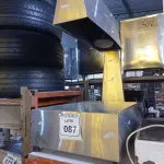 LOTE 087 - 01 AQUECEDOR DE BATATAS EM INOX. (NO ESTADO) ATENÇÃO! FAZER A VISITAÇÃO ANTES DE ARREMATAR, NÃO SABEMOS SE FUNCIONA. LEILÃO NÃO TEM GARANTIA E NEM DEVOLUÇÃO, SUJEITO A POSSÍVEIS AVARIAS VISÍVEIS/OCULTAS E/OU AUSÊNCIA DE COMPONENTES.