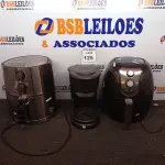 LOTE 125 - 02 AIR FRYER E 01 CAFETEIRA INCOMPLETA COM AVARIAS. (NO ESTADO) ATENÇÃO! FAZER A VISITAÇÃO ANTES DE ARREMATAR, NÃO SABEMOS SE FUNCIONA. LEILÃO NÃO TEM GARANTIA E NEM DEVOLUÇÃO, SUJEITO A POSSÍVEIS AVARIAS VISÍVEIS/OCULTAS E/OU AUSÊNCIA DE COMPONENTES.