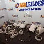 LOTE 177 - 01 LOTE COM VÁRIAS CÂMERAS DE SEGURANÇA MARCAS E MODELOS DIVERSOS. (NO ESTADO) ATENÇÃO! FAZER A VISITAÇÃO ANTES DE ARREMATAR, NÃO SABEMOS SE FUNCIONA. LEILÃO NÃO TEM GARANTIA E NEM DEVOLUÇÃO, SUJEITO A POSSÍVEIS AVARIAS VISÍVEIS/OCULTAS E/OU AUSÊNCIA DE COMPONENTES.