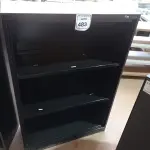 LOTE 483 -  01 ARMÁRIO EM AÇO COM 02 PRATELEIRAS. (NO ESTADO) ATENÇÃO! FAZER A VISITAÇÃO ANTES DE ARREMATAR, NÃO SABEMOS SE FUNCIONA. LEILÃO NÃO TEM GARANTIA E NEM DEVOLUÇÃO, SUJEITO A POSSÍVEIS AVARIAS VISÍVEIS/OCULTAS E/OU AUSÊNCIA DE COMPONENTES.