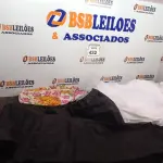 LOTE 432 - 01 LOTE COM ROUPAS DE CARNAVAL. (NO ESTADO) ATENÇÃO! FAZER A VISITAÇÃO ANTES DE ARREMATAR, NÃO SABEMOS SE FUNCIONA. LEILÃO NÃO TEM GARANTIA E NEM DEVOLUÇÃO, SUJEITO A POSSÍVEIS AVARIAS VISÍVEIS/OCULTAS E/OU AUSÊNCIA DE COMPONENTES.