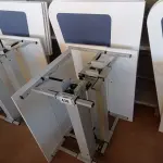 LOTE 438 - 02 MESAS COM REGULAGEM DE ALTURA MANUAL E 3 LATERAIS EM MADEIRA PRA BAIA. (NO ESTADO) ATENÇÃO! FAZER A VISITAÇÃO ANTES DE ARREMATAR, NÃO SABEMOS SE FUNCIONA. LEILÃO NÃO TEM GARANTIA E NEM DEVOLUÇÃO, SUJEITO A POSSÍVEIS AVARIAS VISÍVEIS/OCULTAS E/OU AUSÊNCIA DE COMPONENTES.