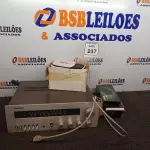 LOTE 237 - 01 RECEIVER STÉREO AM/FM GRADIENTE E 0101 FONTE PARA VÍDEO GAME XBOX. (NO ESTADO) ATENÇÃO! FAZER A VISITAÇÃO ANTES DE ARREMATAR, NÃO SABEMOS SE FUNCIONA. LEILÃO NÃO TEM GARANTIA E NEM DEVOLUÇÃO, SUJEITO A POSSÍVEIS AVARIAS VISÍVEIS/OCULTAS E/OU AUSÊNCIA DE COMPONENTES.