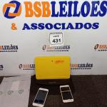 LOTE 431 - 01 TABLET POSITIVO E 02 CELULARES IPHONE COM AVARIA PARA RETIRADA DE PEÇAS. (NO ESTADO) ATENÇÃO! FAZER A VISITAÇÃO ANTES DE ARREMATAR, NÃO SABEMOS SE FUNCIONA. LEILÃO NÃO TEM GARANTIA E NEM DEVOLUÇÃO, SUJEITO A POSSÍVEIS AVARIAS VISÍVEIS/OCULTAS E/OU AUSÊNCIA DE COMPONENTES.