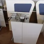LOTE 436 - 02 MESAS COM REGULAGEM DE ALTURA MANUAL E 3 LATERAIS EM MADEIRA PRA BAIA. (NO ESTADO) ATENÇÃO! FAZER A VISITAÇÃO ANTES DE ARREMATAR, NÃO SABEMOS SE FUNCIONA. LEILÃO NÃO TEM GARANTIA E NEM DEVOLUÇÃO, SUJEITO A POSSÍVEIS AVARIAS VISÍVEIS/OCULTAS E/OU AUSÊNCIA DE COMPONENTES.