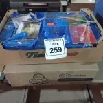 LOTE 259 - 01 LOTE COM CD’S DIVERSOS. (NO ESTADO) ATENÇÃO! FAZER A VISITAÇÃO ANTES DE ARREMATAR, NÃO SABEMOS SE FUNCIONA. LEILÃO NÃO TEM GARANTIA E NEM DEVOLUÇÃO, SUJEITO A POSSÍVEIS AVARIAS VISÍVEIS/OCULTAS E/OU AUSÊNCIA DE COMPONENTES.