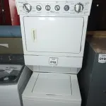 LOTE 018 - 01 LAVADORA E SECADORA WHIRLPOOL 110V (COMBO). (NO ESTADO EM QUE SE ENCONTRA. SUJEITO A AVARIAS OCULTAS/VISÍVEIS.) AV9948N