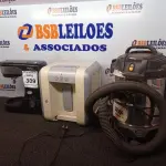 LOTE 309 - 01 BEBEDOURO DE BANCADA ELECTROLUX, 01 CAFETEIRA SEM JARRA E 01 ASPIRADOR DE PÓ. (NO ESTADO) ATENÇÃO! FAZER A VISITAÇÃO ANTES DE ARREMATAR, NÃO SABEMOS SE FUNCIONA. LEILÃO NÃO TEM GARANTIA E NEM DEVOLUÇÃO, SUJEITO A POSSÍVEIS AVARIAS VISÍVEIS/OCULTAS E/OU AUSÊNCIA DE COMPONENTES.
