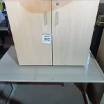 LOTE 362 - 01 ARMÁRIO EM MADEIRA PARA ESCRITÓRIO E 01 MESA EM MADEIRA PARA ESCRITÓRIO. (NO ESTADO) ATENÇÃO! FAZER A VISITAÇÃO ANTES DE ARREMATAR, NÃO SABEMOS SE FUNCIONA. LEILÃO NÃO TEM GARANTIA E NEM DEVOLUÇÃO, SUJEITO A POSSÍVEIS AVARIAS VISÍVEIS/OCULTAS E/OU AUSÊNCIA DE COMPONENTES.