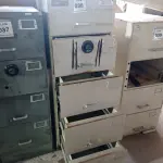 LOTE 038 - 01 COFRE. (NO ESTADO EM QUE SE ENCONTRA. SUJEITO A AVARIAS OCULTAS/VISÍVEIS.) BH1442R