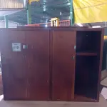 LOTE 112 - 01 ARMÁRIO EM MADEIRA COM 04 PORTAS. (NO ESTADO EM QUE SE ENCONTRA. SUJEITO A AVARIAS OCULTAS/VISÍVEIS.)