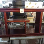 LOTE 349 - 01 RACK EM MADEIRA. (NO ESTADO) ATENÇÃO! FAZER A VISITAÇÃO ANTES DE ARREMATAR, NÃO SABEMOS SE FUNCIONA. LEILÃO NÃO TEM GARANTIA E NEM DEVOLUÇÃO, SUJEITO A POSSÍVEIS AVARIAS VISÍVEIS/OCULTAS E/OU AUSÊNCIA DE COMPONENTES.