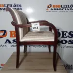 LOTE 013 - 01 CADEIRA ACENTO LISTRADO. (NO ESTADO EM QUE SE ENCONTRA. SUJEITO A AVARIAS OCULTAS/VISÍVEIS.)