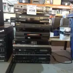 LOTE 258 - 06 APARELHOS DE VÍDEO CASSETE VHS E 01 APARELHO DE DVD MODELOS DIVERSOS. (NO ESTADO) ATENÇÃO! FAZER A VISITAÇÃO ANTES DE ARREMATAR, NÃO SABEMOS SE FUNCIONA. LEILÃO NÃO TEM GARANTIA E NEM DEVOLUÇÃO, SUJEITO A POSSÍVEIS AVARIAS VISÍVEIS/OCULTAS E/OU AUSÊNCIA DE COMPONENTES.