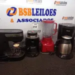 LOTE 254 - 01 BATEDEIRA OSTER, 01 LIQUIDIFICADOR PHILCO, 01 CAFETEIRA TEFAL E 01 CAFETEIRA PHILCO.  (NO ESTADO) ATENÇÃO! FAZER A VISITAÇÃO ANTES DE ARREMATAR, NÃO SABEMOS SE FUNCIONA. LEILÃO NÃO TEM GARANTIA E NEM DEVOLUÇÃO, SUJEITO A POSSÍVEIS AVARIAS VISÍVEIS/OCULTAS E/OU AUSÊNCIA DE COMPONENTES.