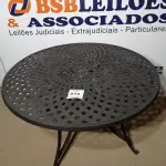 LOTE 012 - 01 GARDEN TABLE. (MESA DE JARDIM) (NO ESTADO EM QUE SE ENCONTRA. SUJEITO A AVARIAS OCULTAS/VISÍVEIS.) BH1670G
