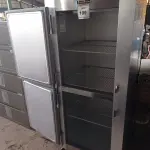 LOTE 109 - 01 REFRIGERATOR TRAULSEN GEN 127V. (NO ESTADO EM QUE SE ENCONTRA. SUJEITO A AVARIAS OCULTAS/VISÍVEIS.) AV9668R