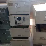 LOTE 038 - 01 COFRE. (NO ESTADO EM QUE SE ENCONTRA. SUJEITO A AVARIAS OCULTAS/VISÍVEIS.) BH1442R