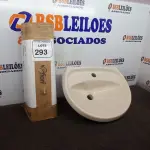 LOTE 293 - 01 PIA COM COLUNA NA COR BRANCA PARA LAVATÓRIO. (NO ESTADO) ATENÇÃO! FAZER A VISITAÇÃO ANTES DE ARREMATAR, NÃO SABEMOS SE FUNCIONA. LEILÃO NÃO TEM GARANTIA E NEM DEVOLUÇÃO, SUJEITO A POSSÍVEIS AVARIAS VISÍVEIS/OCULTAS E/OU AUSÊNCIA DE COMPONENTES.