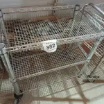 01 CARRINHO PARA SERVIÇO CROMADO. (NO ESTADO) ATENÇÃO! FAZER A VISITAÇÃO ANTES DE ARREMATAR, NÃO SABEMOS SE FUNCIONA. LEILÃO NÃO TEM GARANTIA E NEM DEVOLUÇÃO, SUJEITO A POSSÍVEIS AVARIAS VISÍVEIS/OCULTAS E/OU AUSÊNCIA DE COMPONENTES.